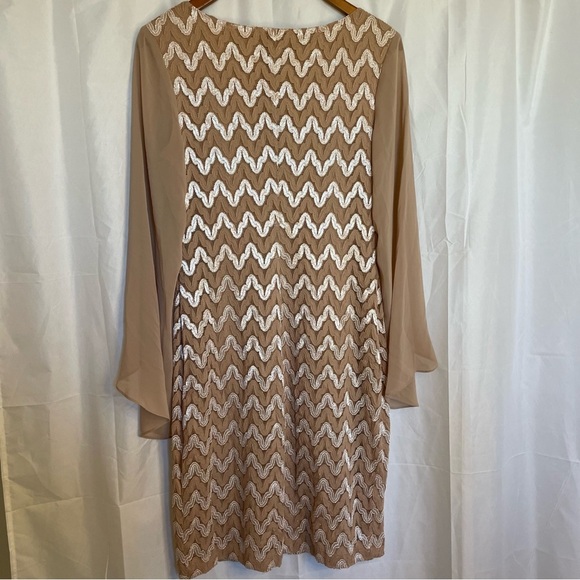 CONNECTED APPAREL Women’s Tan Cream Lace Sheath Dress Flowy Long Sleeve Size 8 - Picture 12 of 14